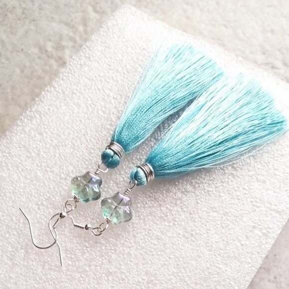 Unique Pawprint Paw Print Tassel Earrings! Cat Lovers Dog Lovers! Cat Lady! Pets - Picture 3 of 7